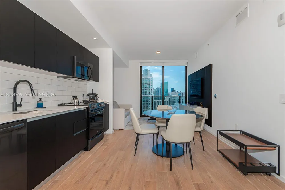 398 NE 5th St #3417 Miami, FL 33132