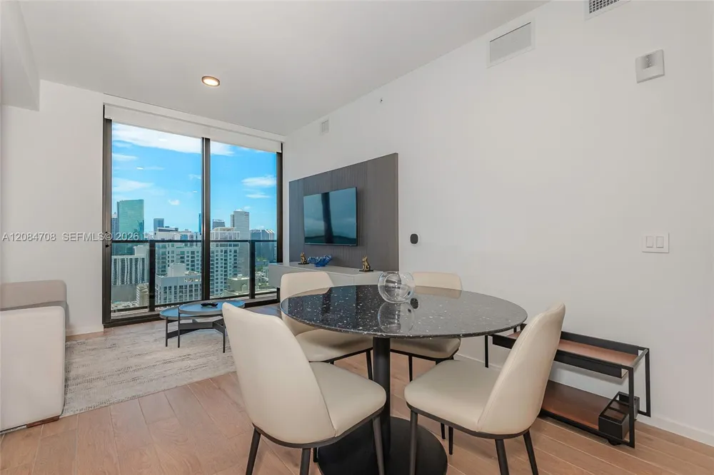 398 NE 5th St #3417 Miami, FL 33132