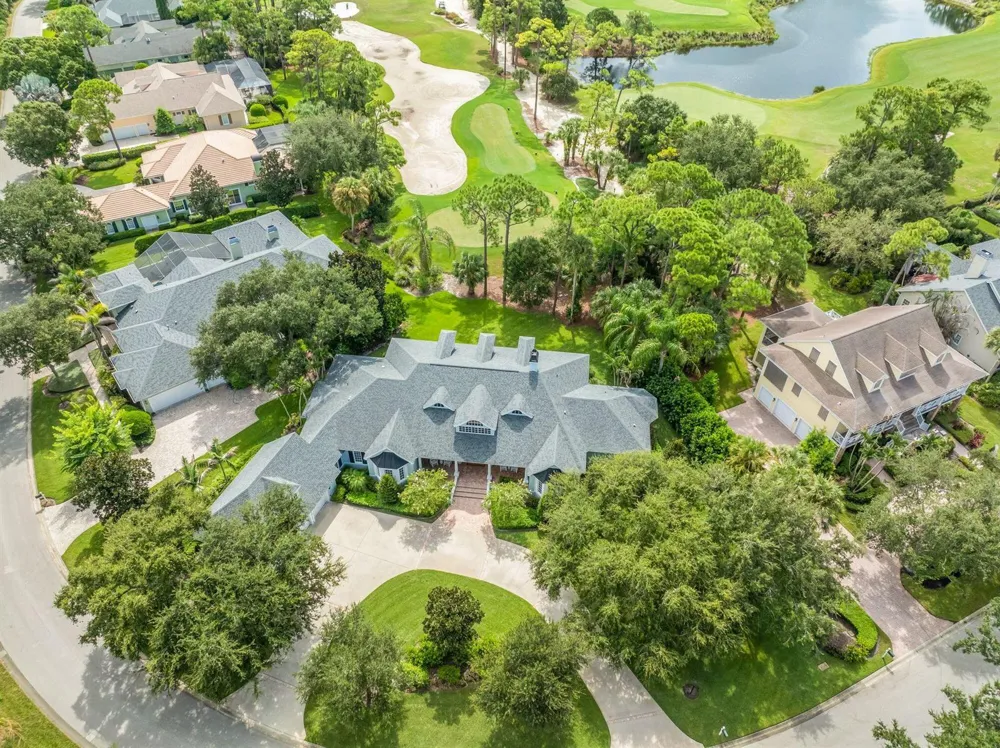 1100 Carolina Circle SW Vero Beach, FL 32962