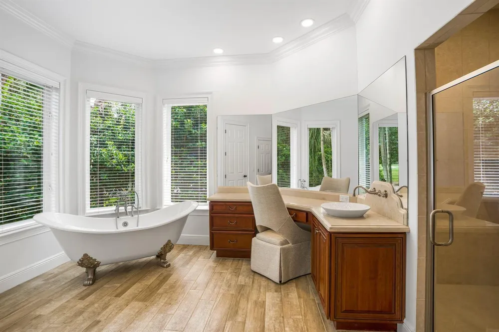 1100 Carolina Circle SW Vero Beach, FL 32962