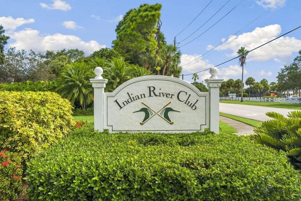 1100 Carolina Circle SW Vero Beach, FL 32962