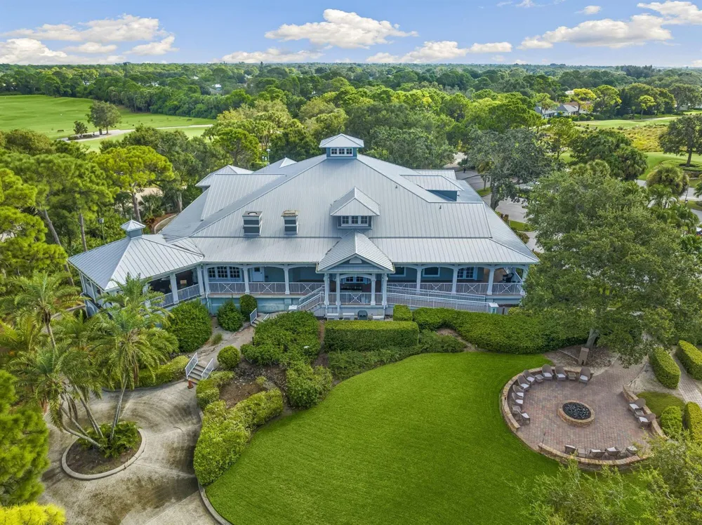1100 Carolina Circle SW Vero Beach, FL 32962