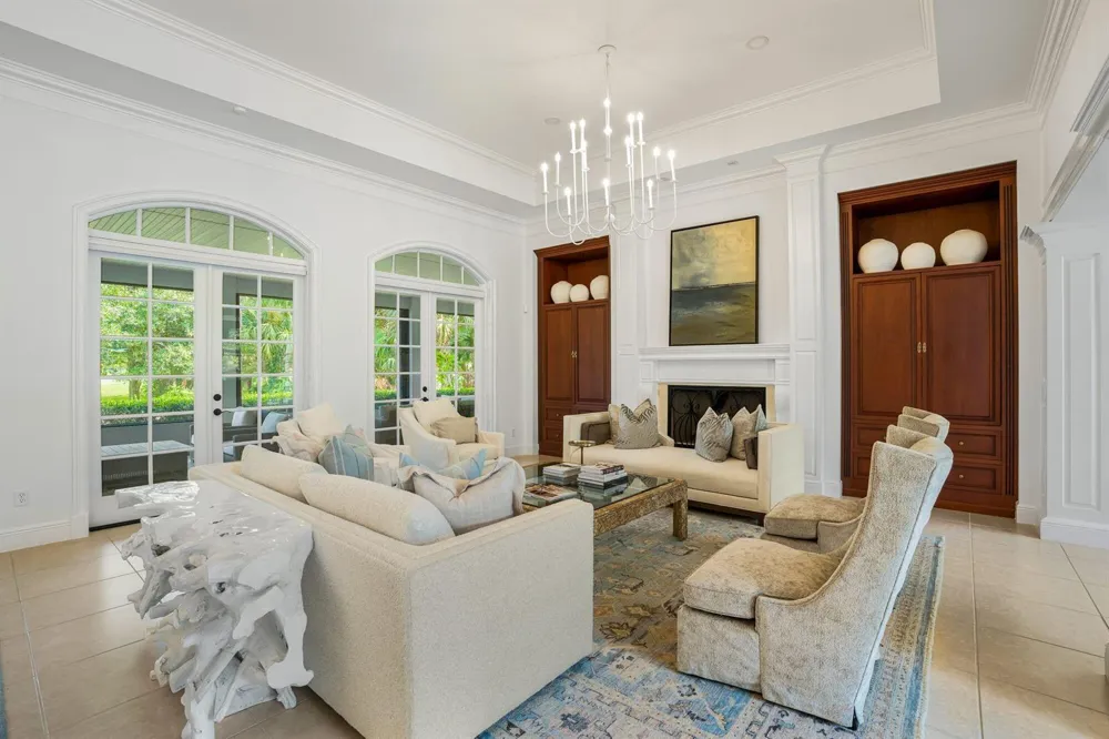 1100 Carolina Circle SW Vero Beach, FL 32962