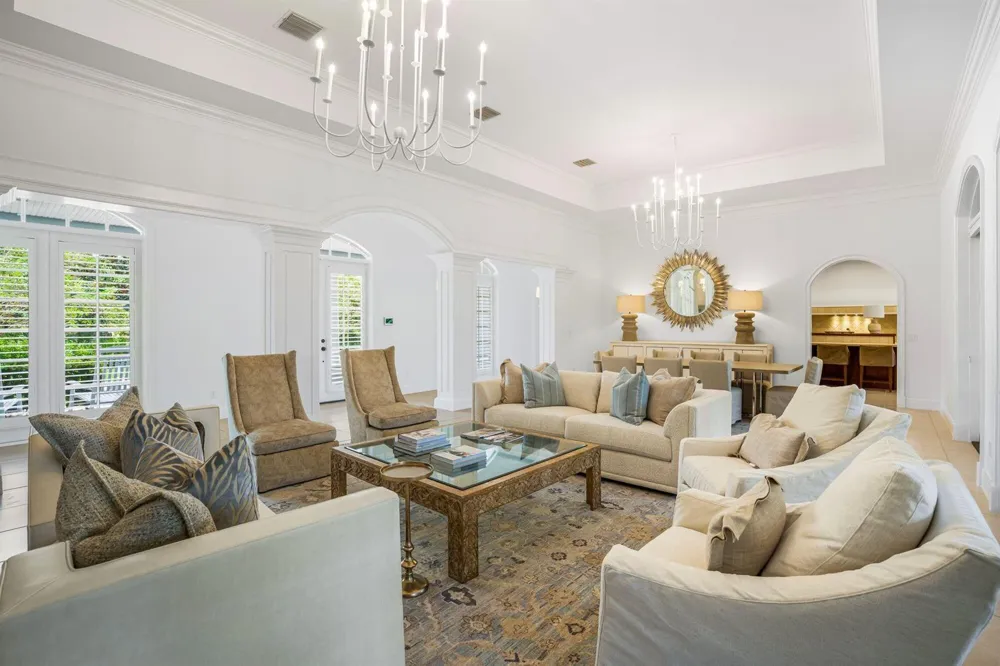 1100 Carolina Circle SW Vero Beach, FL 32962