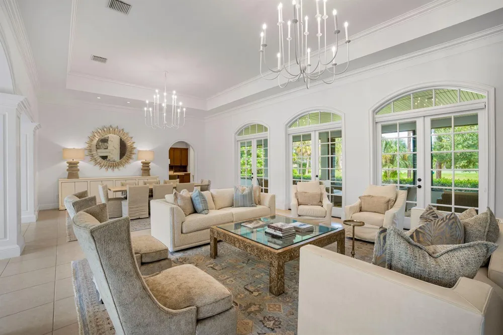 1100 Carolina Circle SW Vero Beach, FL 32962