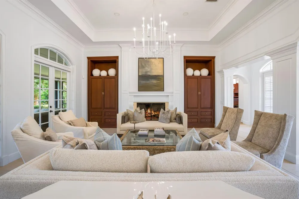 1100 Carolina Circle SW Vero Beach, FL 32962