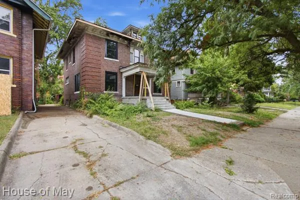 676 Atkinson Street Detroit City, MI 48202