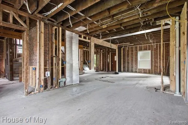 676 Atkinson Street Detroit City, MI 48202