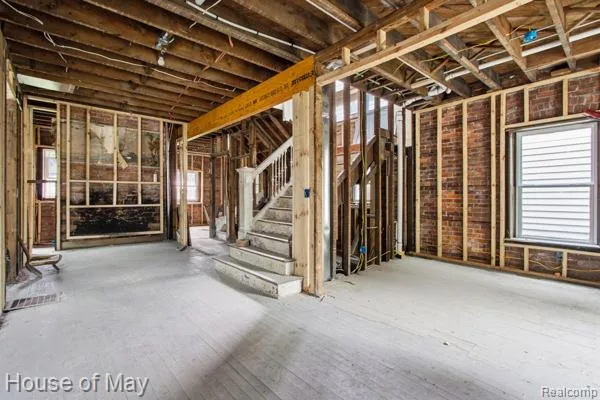 676 Atkinson Street Detroit City, MI 48202