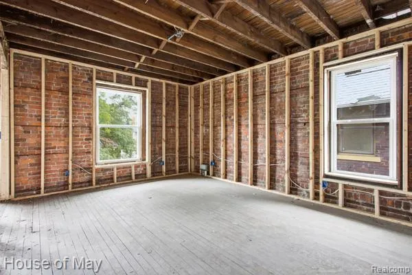 676 Atkinson Street Detroit City, MI 48202