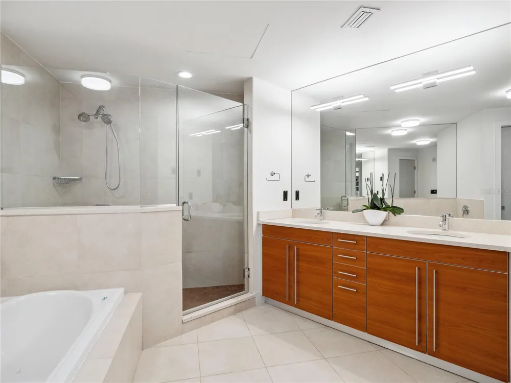 260 S OSCEOLA AVENUE #1001 Orlando, FL 32801