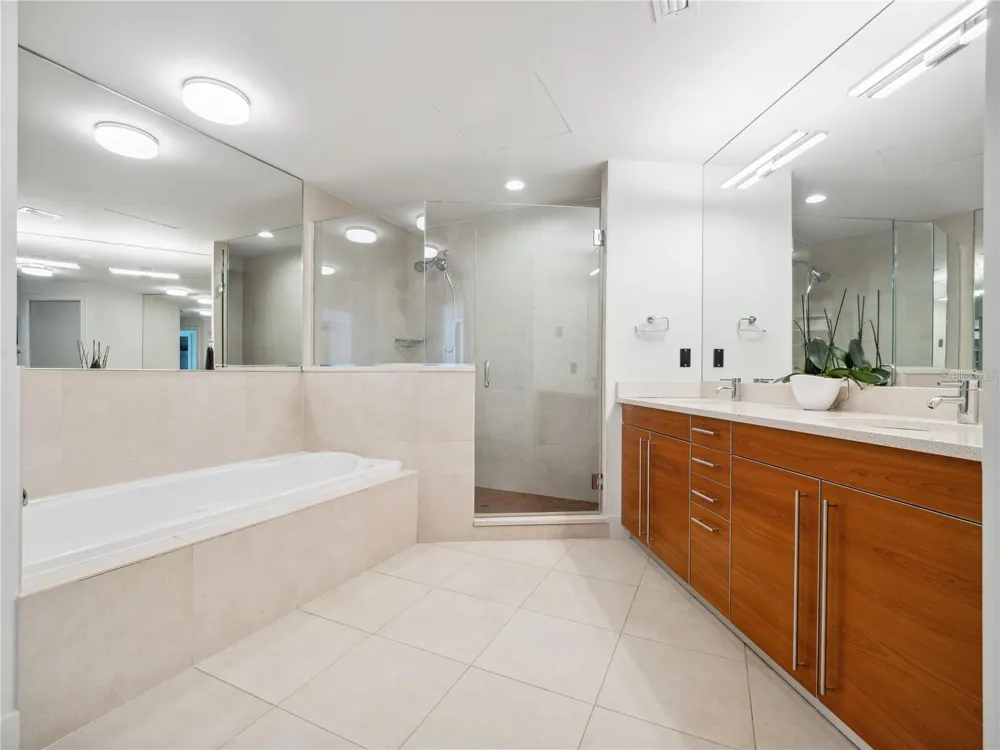 260 S OSCEOLA AVENUE #1001 Orlando, FL 32801