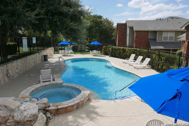 51 CHAPEL HILL CIR #51 San Antonio, TX 78240