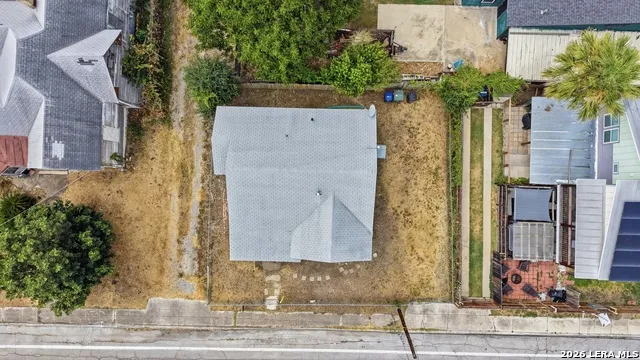 313 S PINE ST San Antonio, TX 78203
