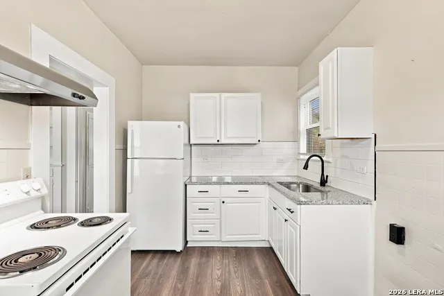 313 S PINE ST San Antonio, TX 78203