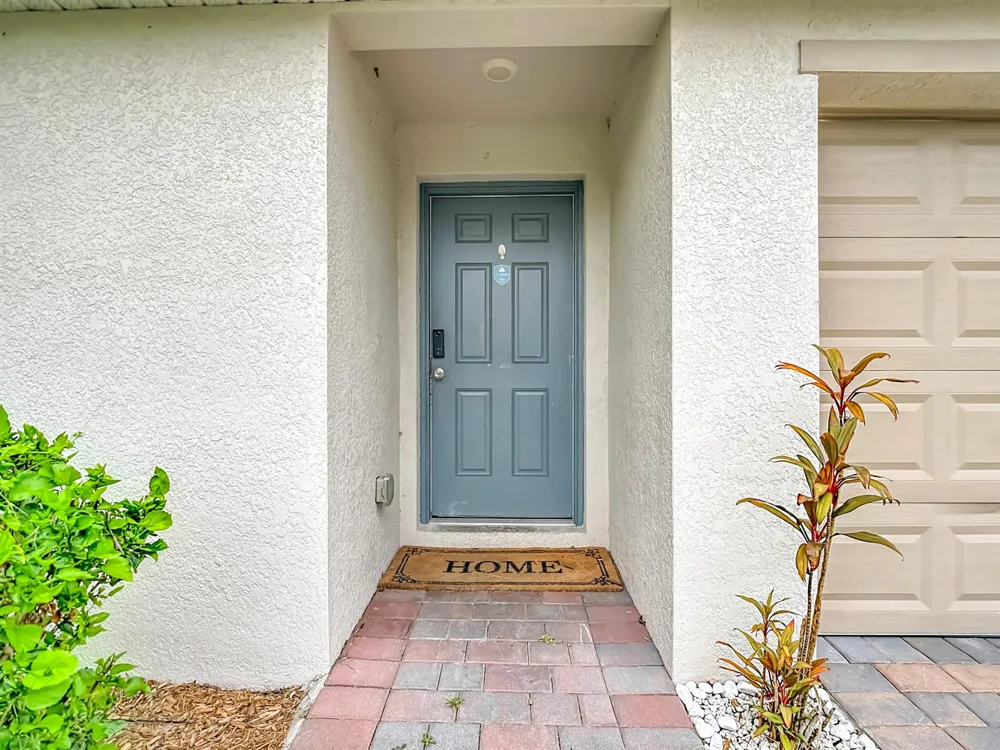 4306 NE 24TH PLACE Cape Coral, FL 33909