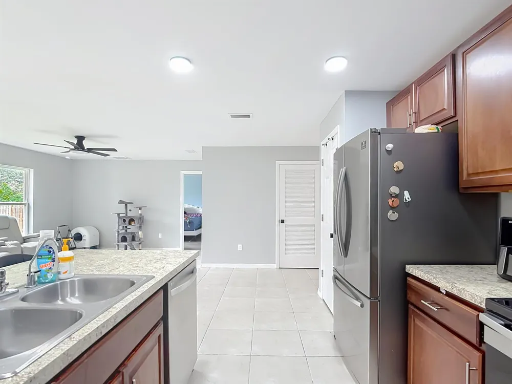 4306 NE 24TH PLACE Cape Coral, FL 33909