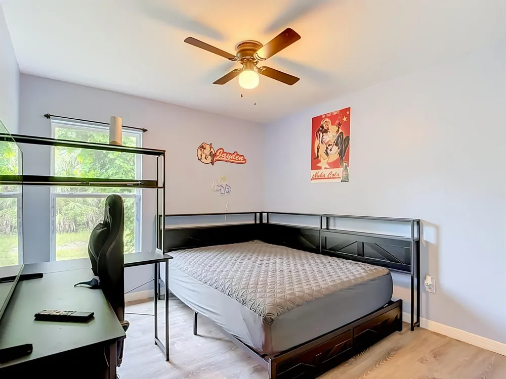 4306 NE 24TH PLACE Cape Coral, FL 33909