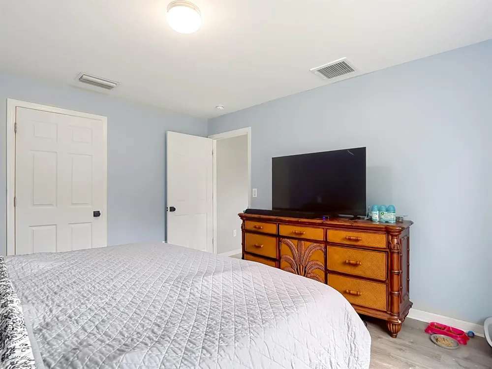 4306 NE 24TH PLACE Cape Coral, FL 33909