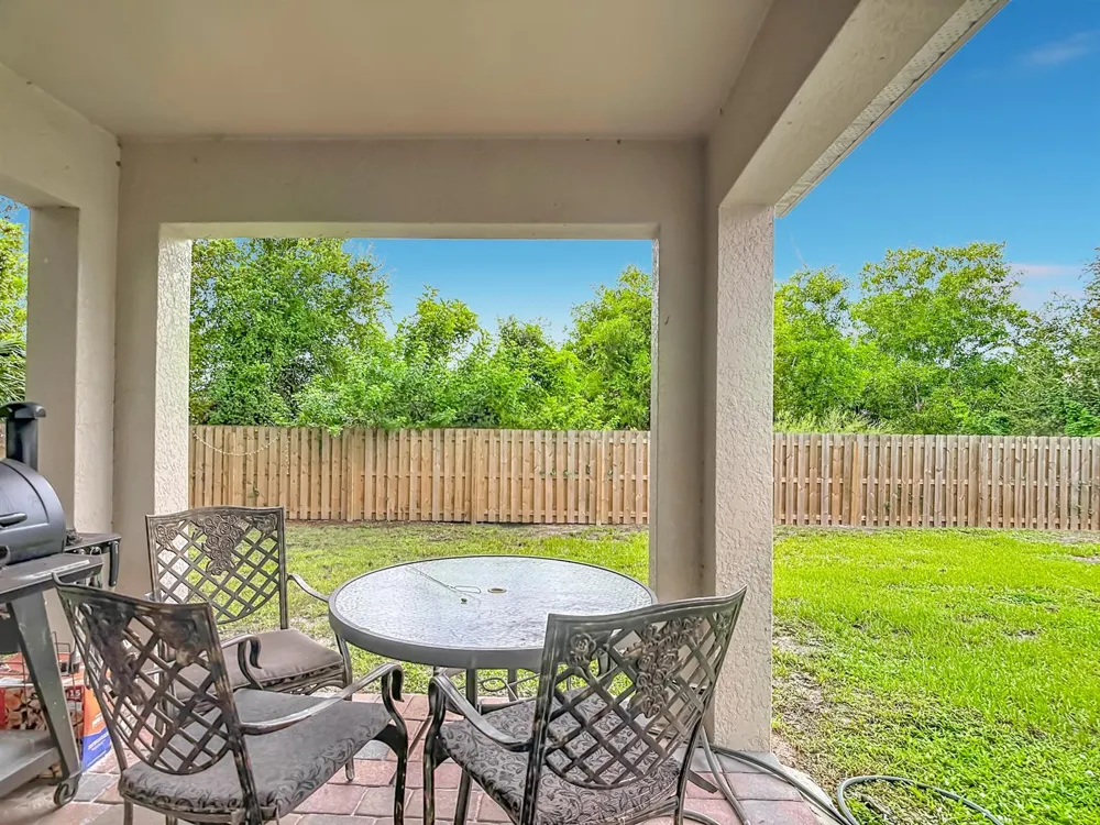 4306 NE 24TH PLACE Cape Coral, FL 33909
