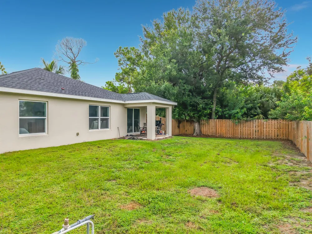 4306 NE 24TH PLACE Cape Coral, FL 33909