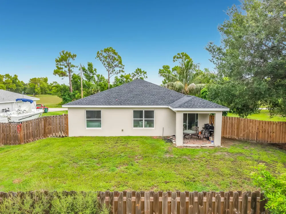 4306 NE 24TH PLACE Cape Coral, FL 33909