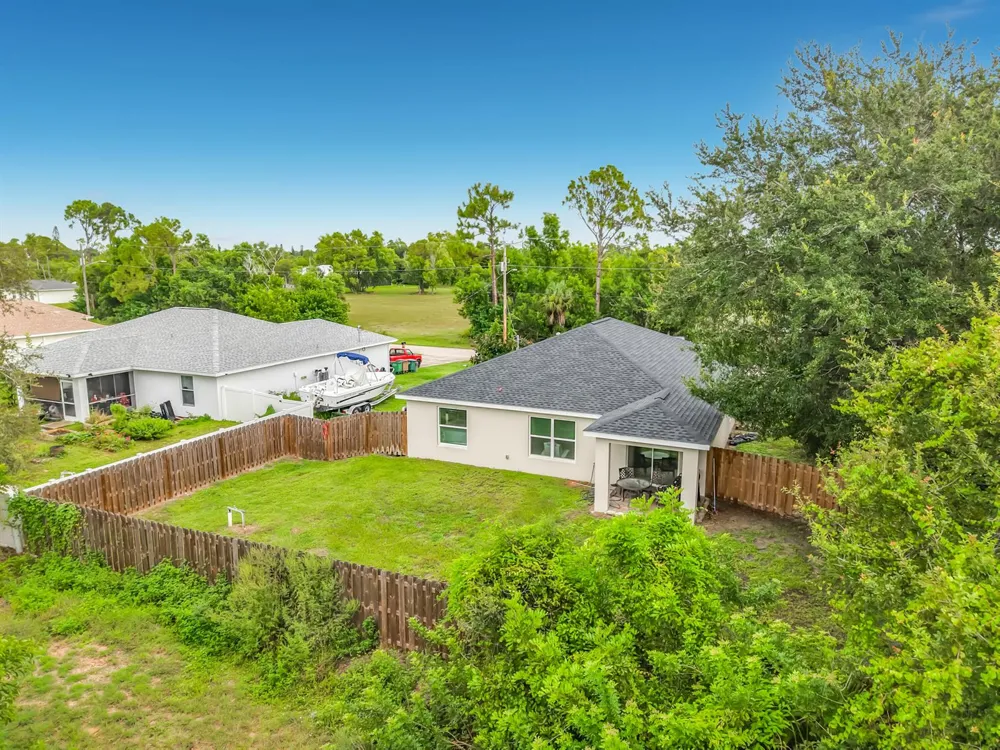 4306 NE 24TH PLACE Cape Coral, FL 33909