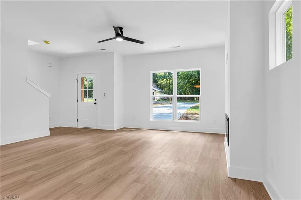 112 Yadkin Avenue Spencer, NC 28159