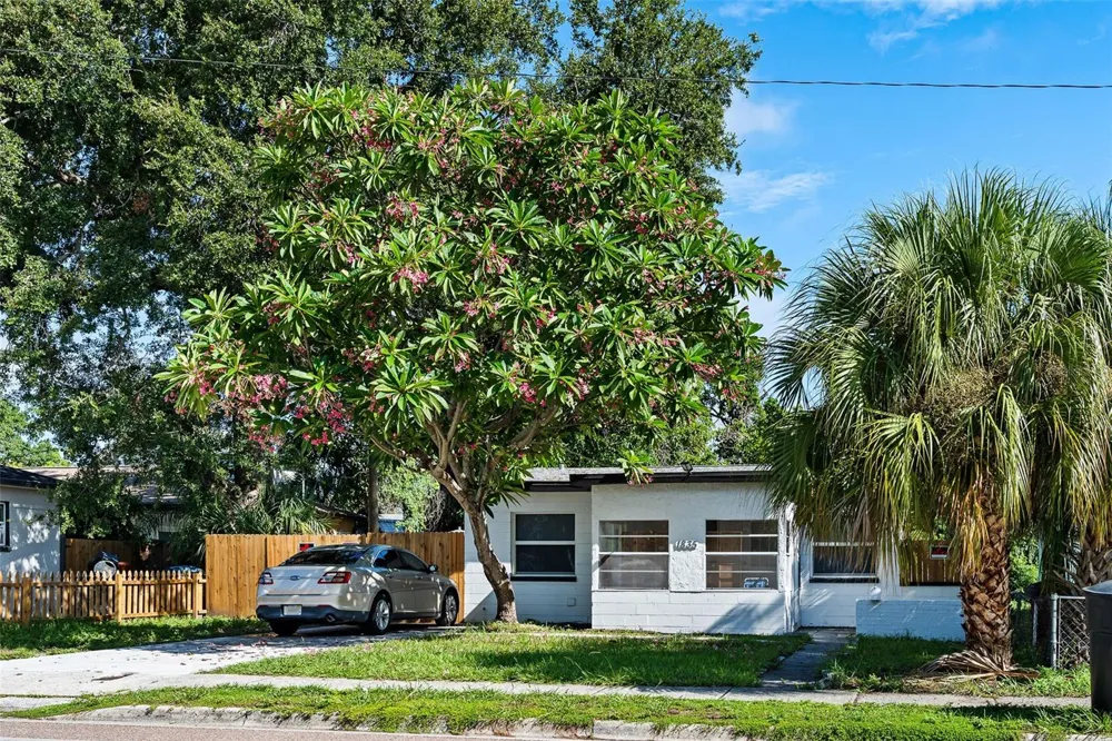 1835 15TH AVENUE S St Petersburg, FL 33712