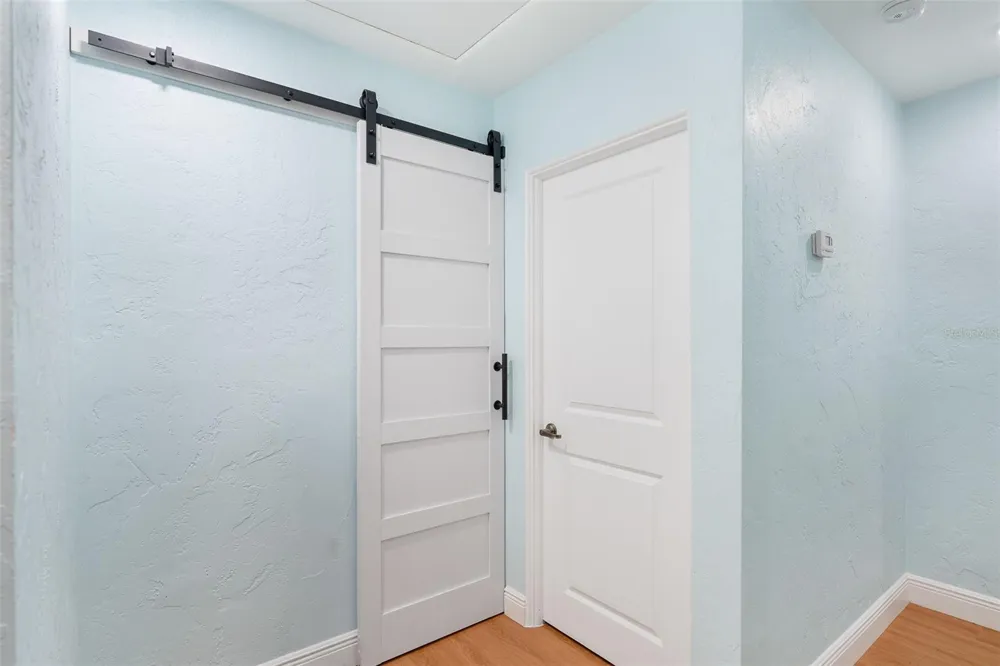1835 15TH AVENUE S St Petersburg, FL 33712