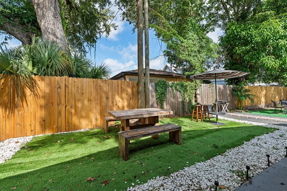 1835 15TH AVENUE S St Petersburg, FL 33712