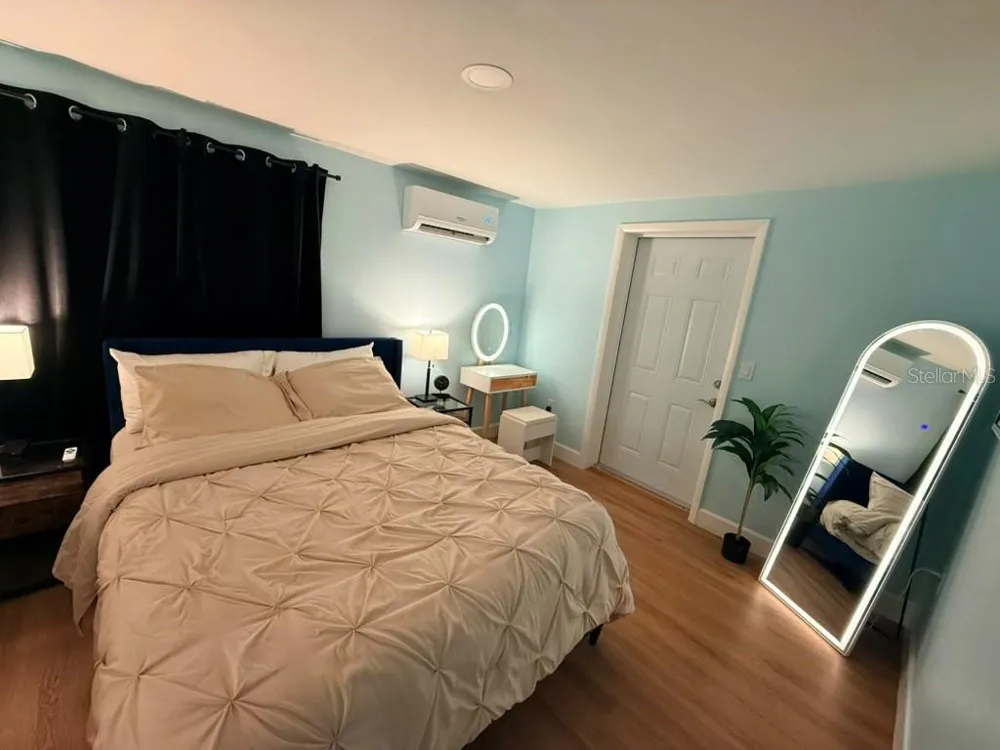 1835 15TH AVENUE S St Petersburg, FL 33712