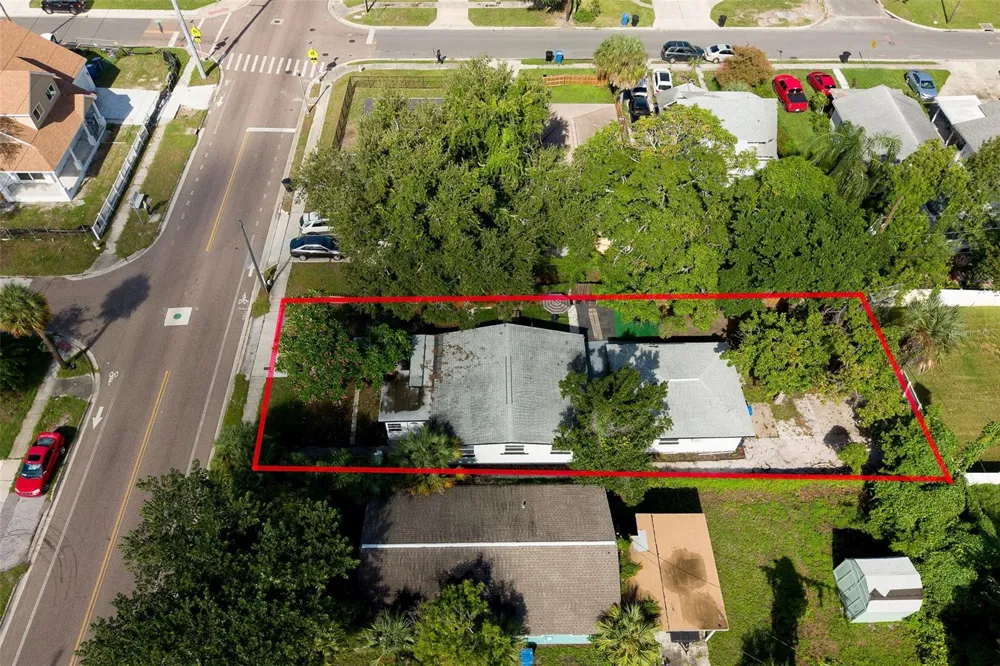 1835 15TH AVENUE S St Petersburg, FL 33712