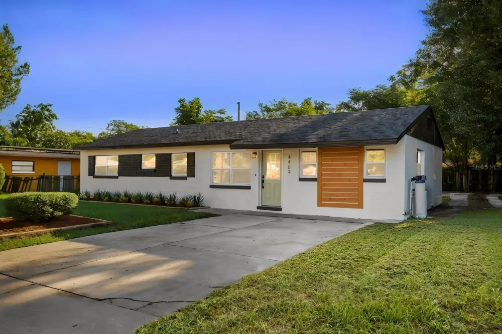 4409 DEBORD AVENUE Orlando, FL 32808