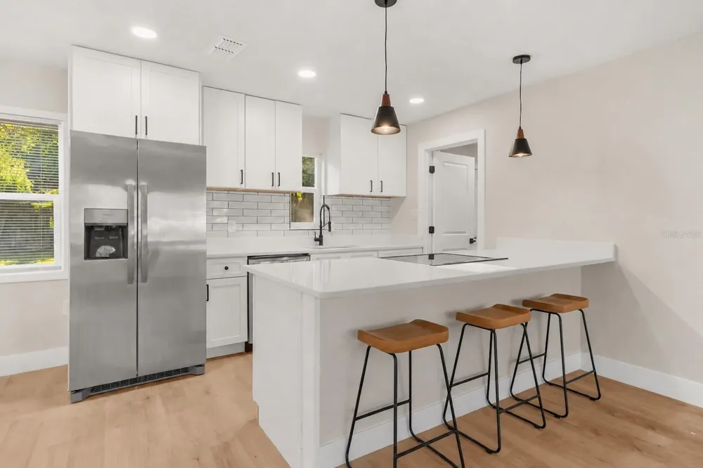 4409 DEBORD AVENUE Orlando, FL 32808