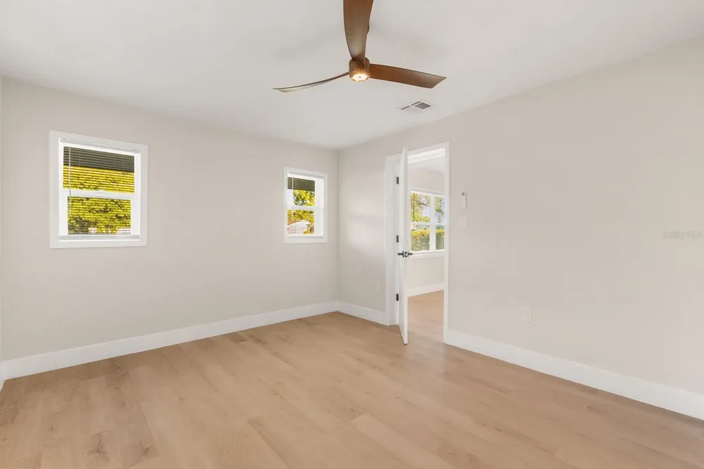 4409 DEBORD AVENUE Orlando, FL 32808