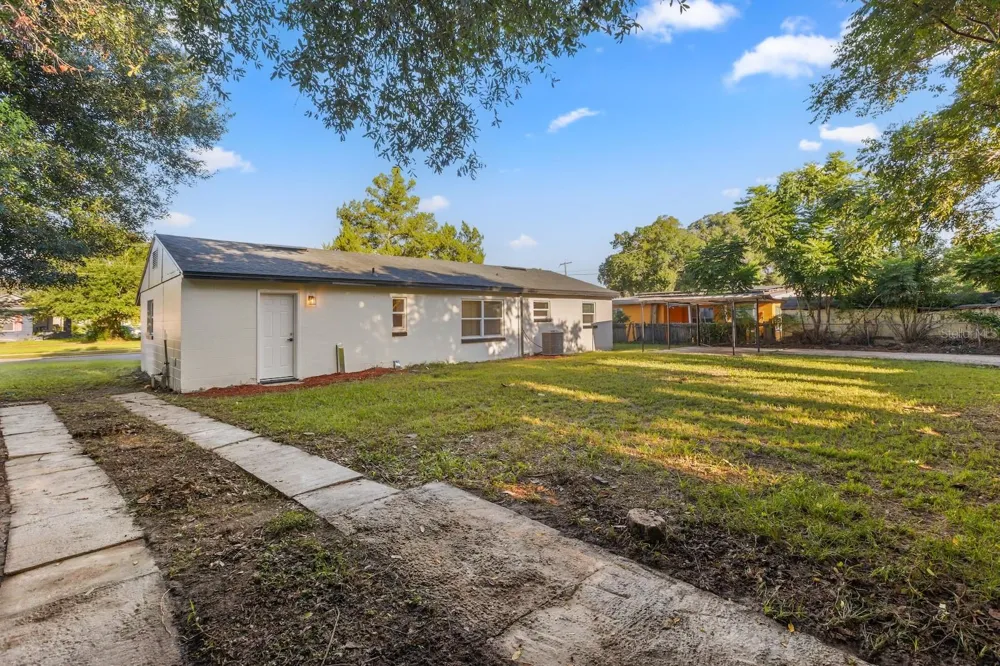 4409 DEBORD AVENUE Orlando, FL 32808