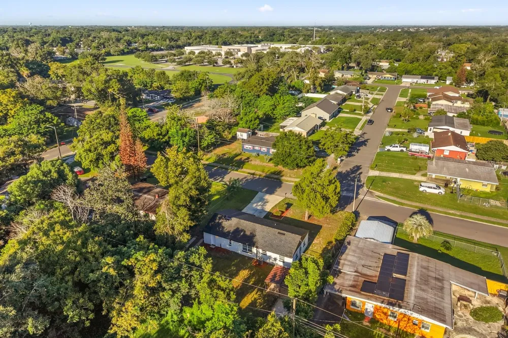 4409 DEBORD AVENUE Orlando, FL 32808