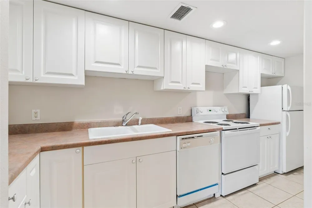 4301 DOWN POINT LANE Windermere, FL 34786