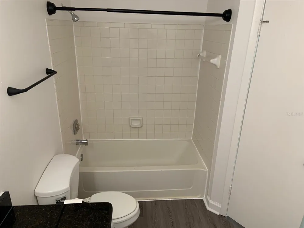4752 WALDEN CIRCLE #715 Orlando, FL 32811