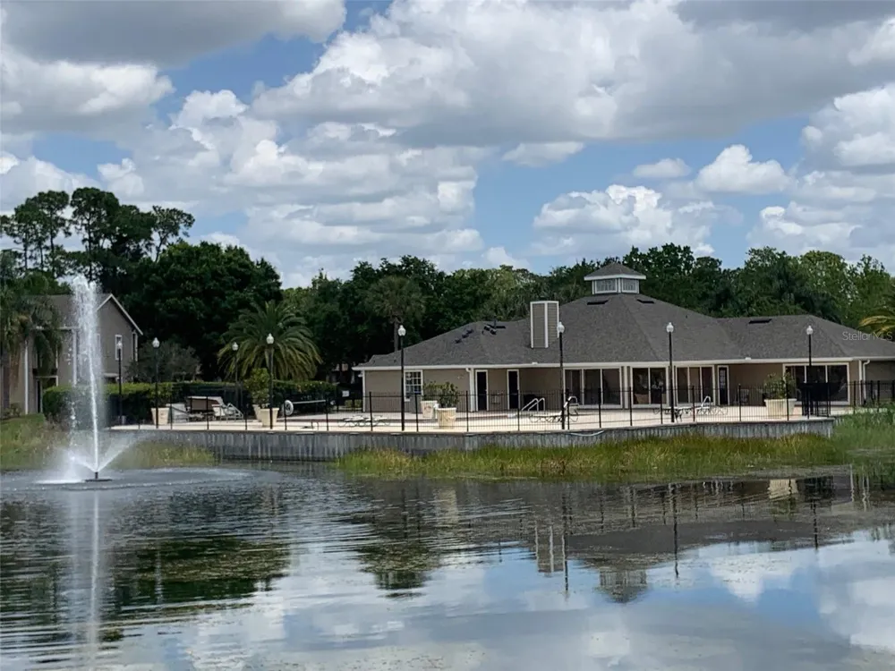 4752 WALDEN CIRCLE #715 Orlando, FL 32811