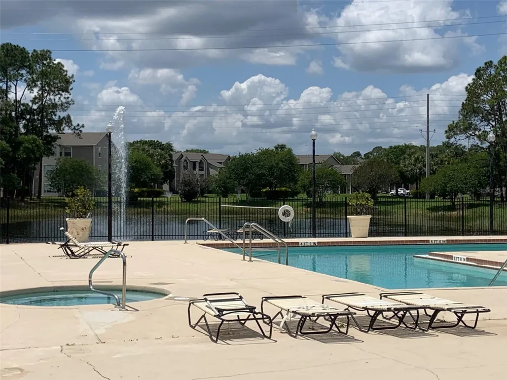 4752 WALDEN CIRCLE #715 Orlando, FL 32811