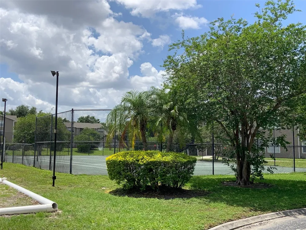 4752 WALDEN CIRCLE #715 Orlando, FL 32811