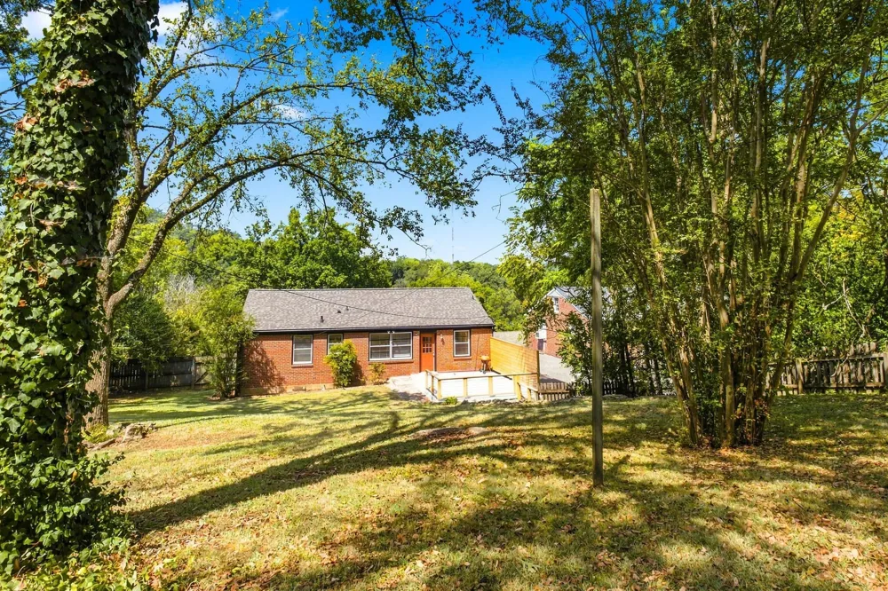 5713 Vine Ridge Drive Nashville, TN 37205