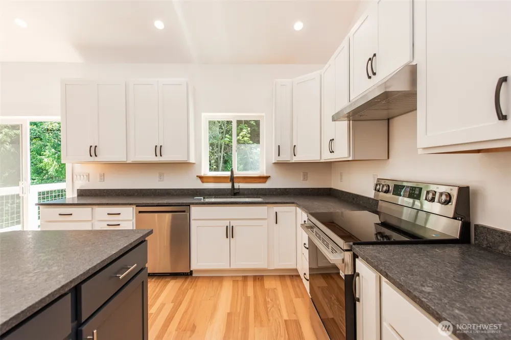 702 Chelsamish Drive Sequim, WA 98382