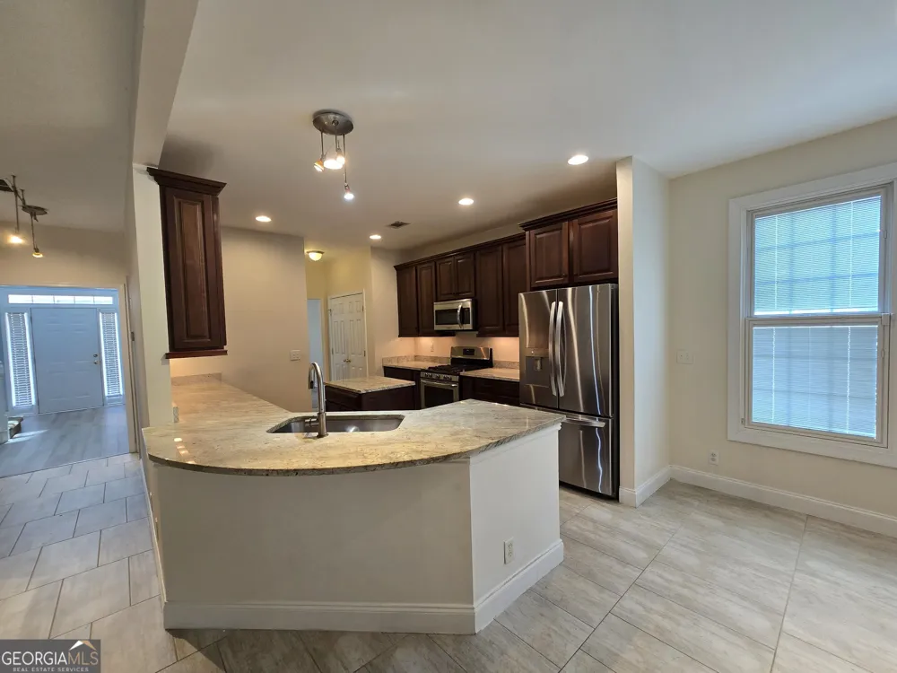 87 Columns WAY Newnan, GA 30265
