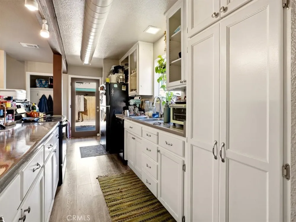 22363 H Santa Margarita, CA 93453