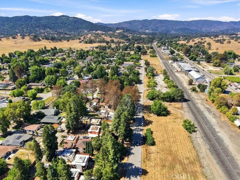 22363 H Santa Margarita, CA 93453