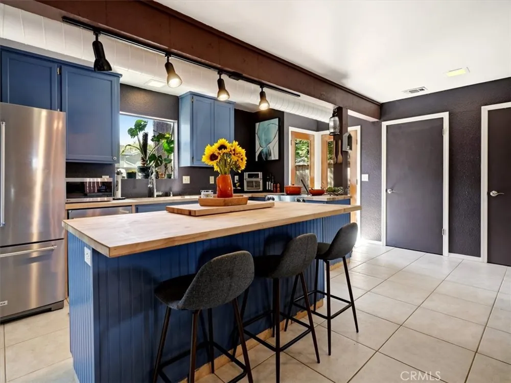 22363 H Santa Margarita, CA 93453