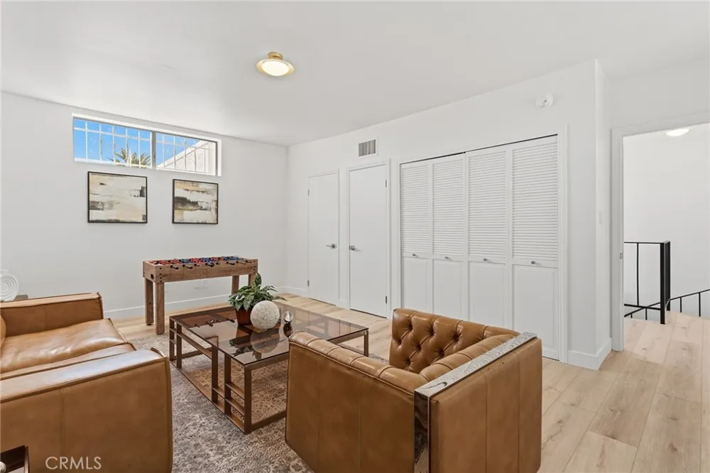1880 Veteran Avenue #306 Los Angeles, CA 90025
